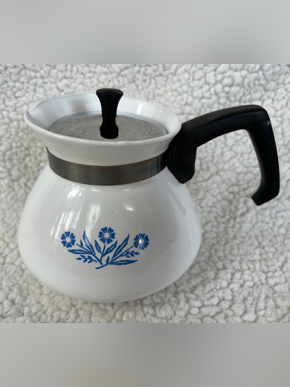 Blue Cornflower 6 Cup Tea Pot Corning Ware Kettle With Lid Vintage